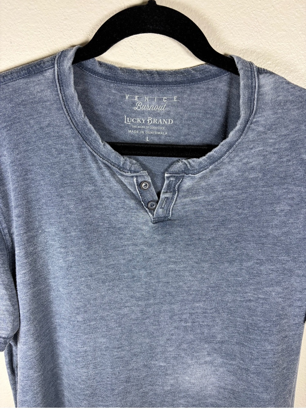 Lucky Brand Men's Venice Burnout Notch Neck Henley Tee Blue L